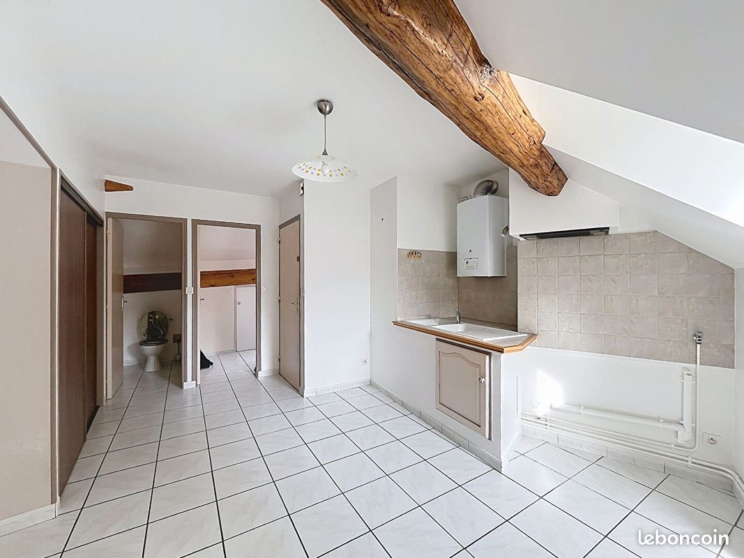 Appartement 3 pièces 52 m² · à Chaumont · 52 m² · 500 €