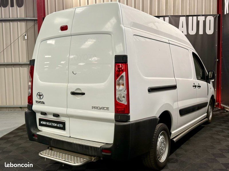 TOYOTA PRO ACE 2.0 128 CH BV6 L2 H2 2 PLACES TVA RECUPERABLE REG LIM CLIM DOUBLE PORTE LATERAL 141.920km (image 2)