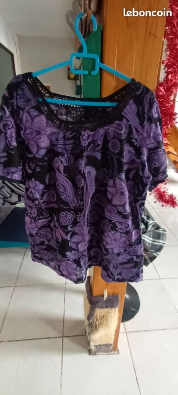 Haut dans les tons violets XL 42 C&A (image 2)