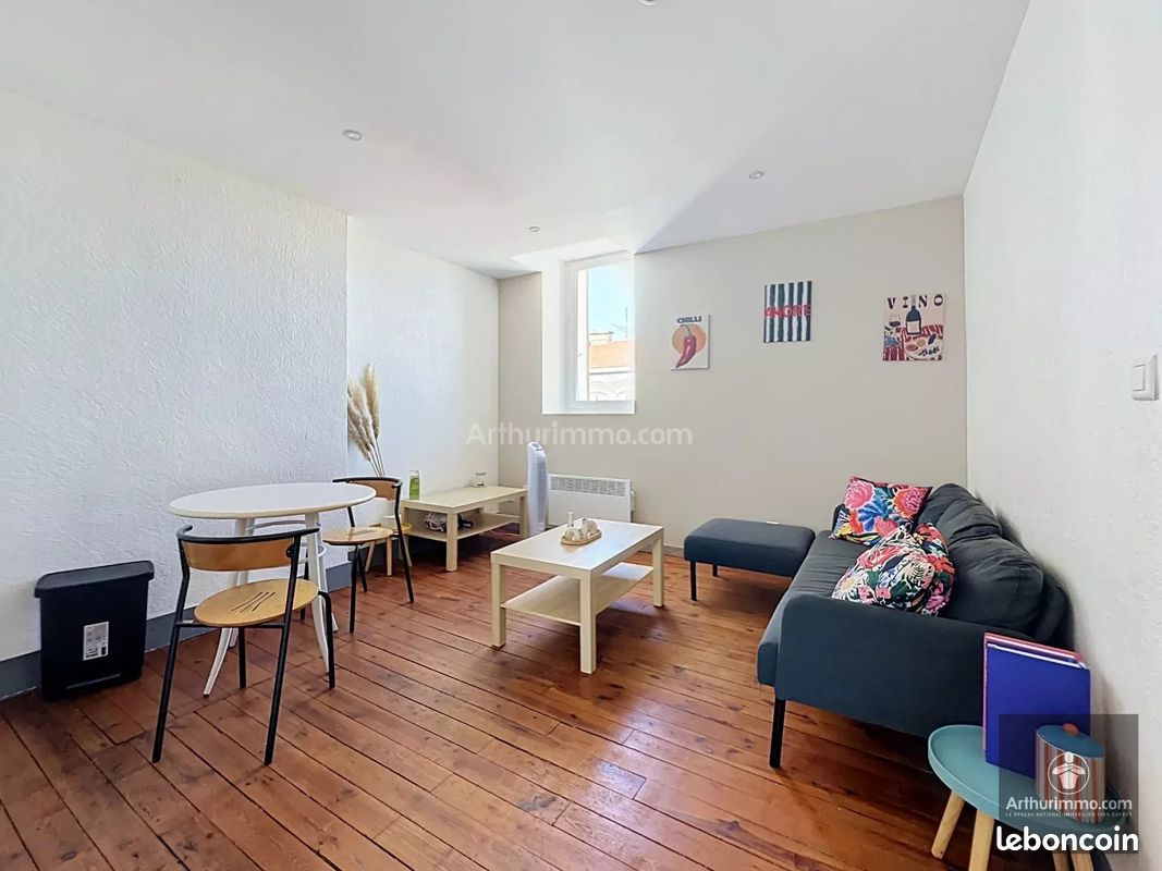 Appartement 2 pièces 32 m² · à Roanne · 32 m² · 450 €