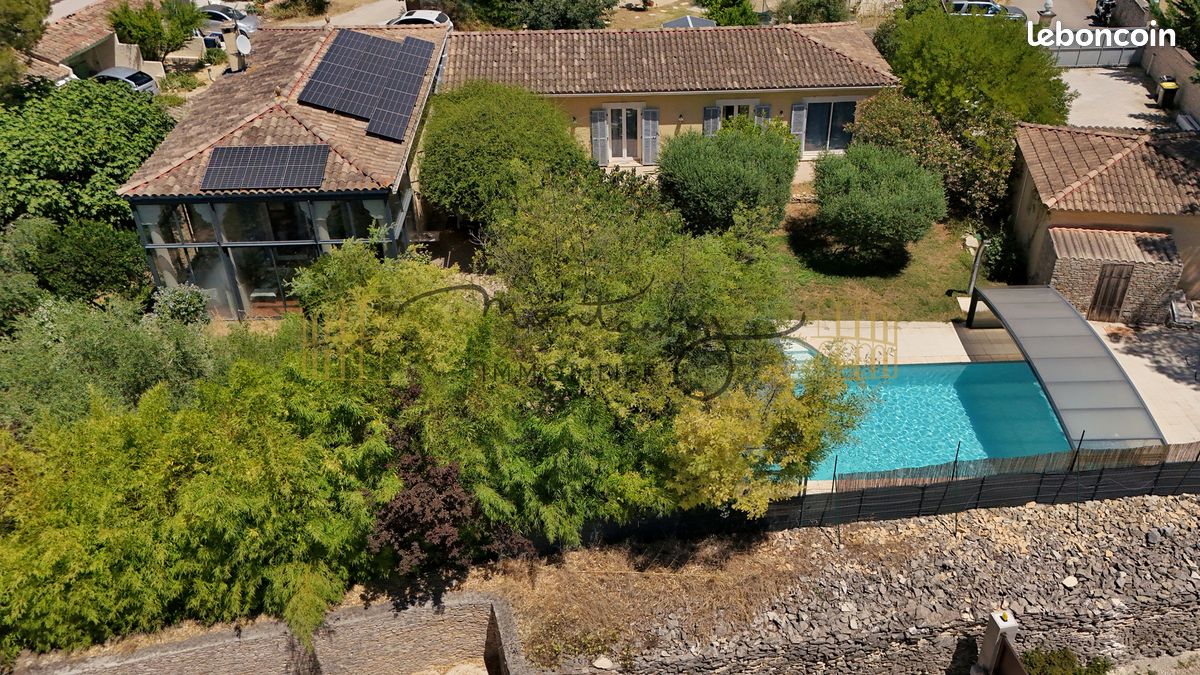 Maison 7 pièces 212 m² · à Nîmes · 212 m² · 699 000 €