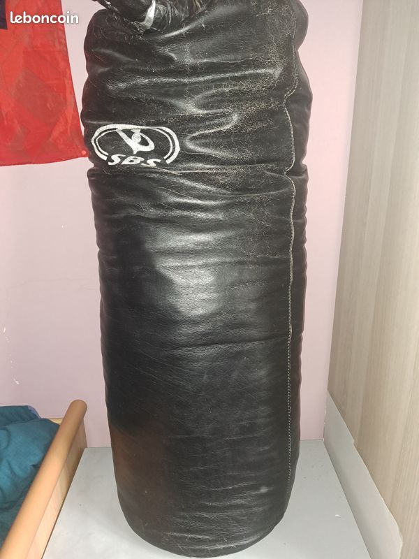 Punching ball en cuir (image 2)