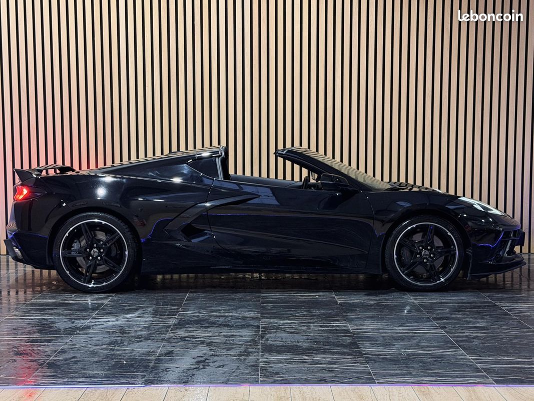 CHEVROLET CORVETTE TARGA 6.2 V8 482 BVA C8 Stingray IMMAT FRANCE 2LT ETAT NEUF 1ERE MAIN RIEN A PREVOIR (image 11)