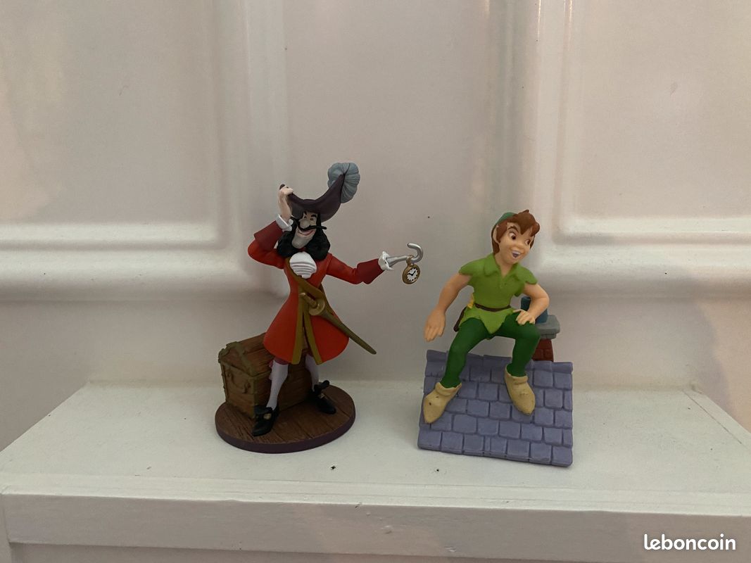 Figurine Peter pan capitaine crochet disney (image 1)