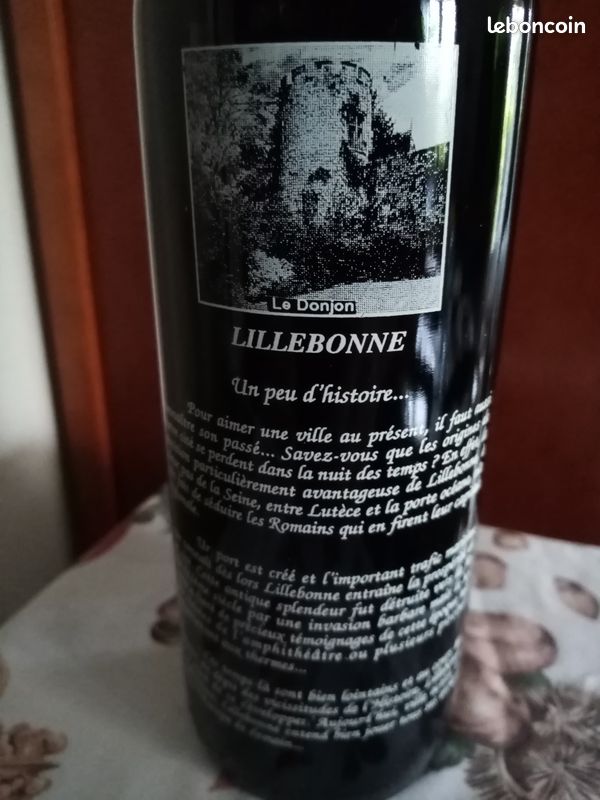 Bouteille sérigraphiée de Lillebonne ( 76 ) (image 3)