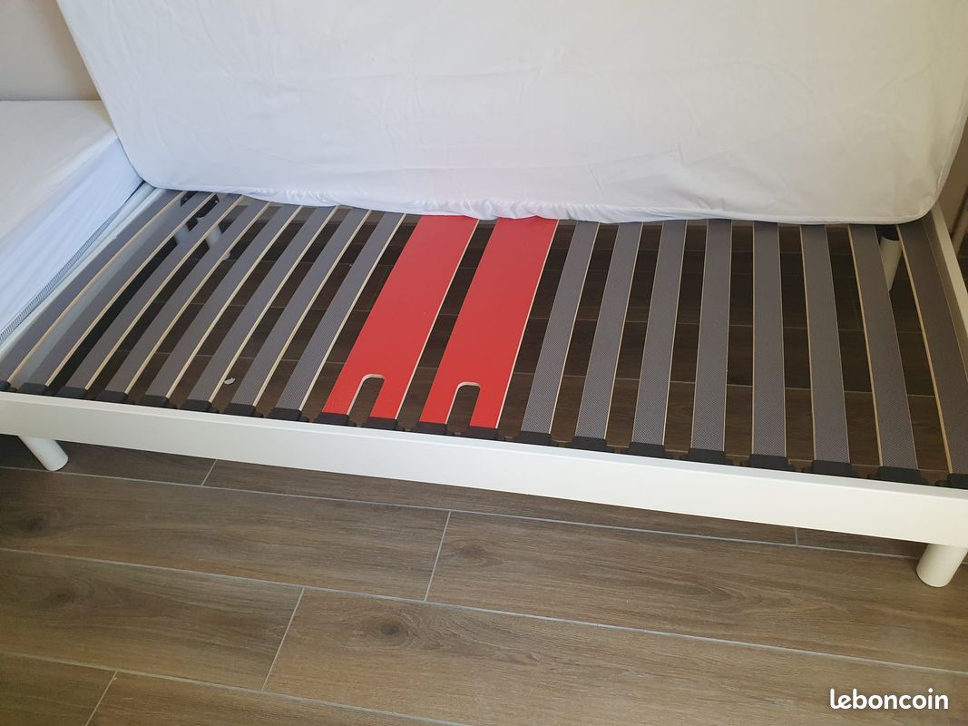 Cadre de lit avec sommier (image 2)