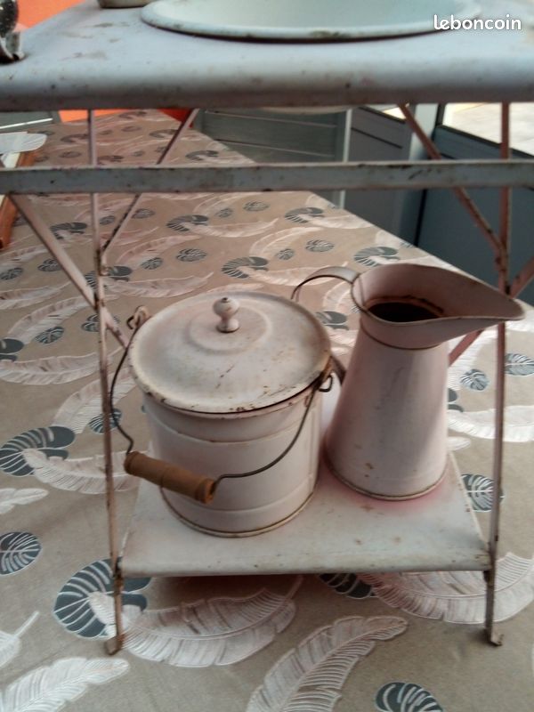 Table de toilette de poupée (image 2)