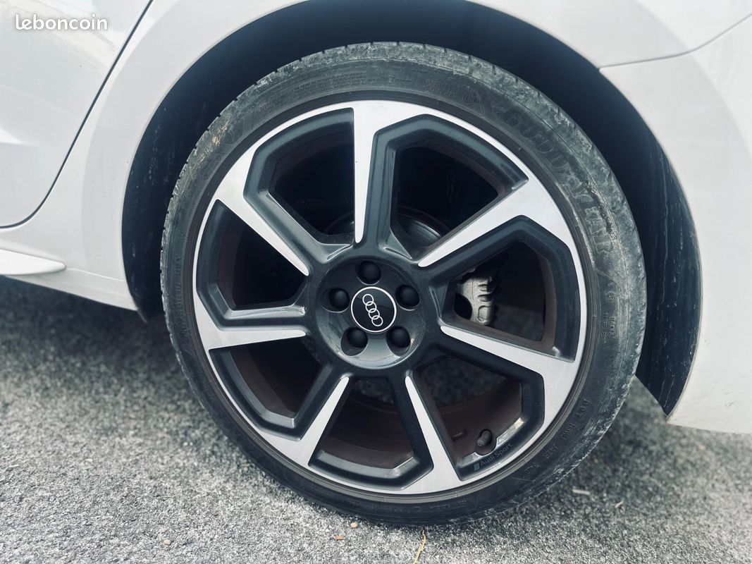 Audi A1 Sportback 35 TFSI 1.5 150CH S-line + CARPLAY + ECLAIRAGE D'AMBIANCE + 2EME MAIN + GARANTIE 12 MOIS (image 18)