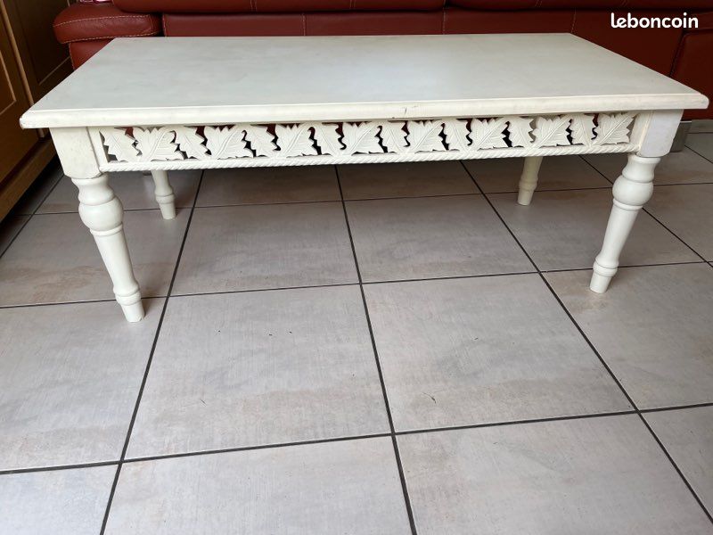 Table basse en bois (image 1)