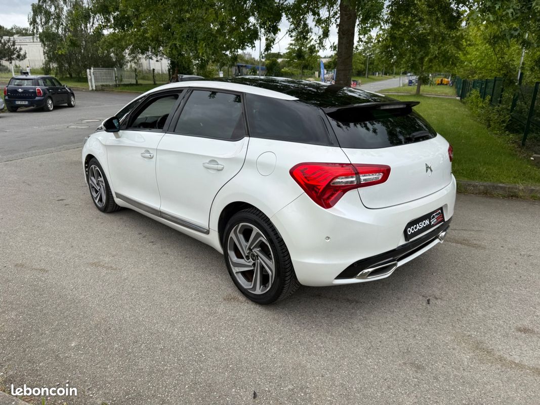 DS 5 2.0 BLUEHDI 180 CV Sport Chic (image 9)