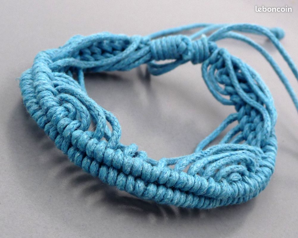 Bracelet réglable brésilien porte bonheur amitié en 100 % coton bleu turquoise (image 2)