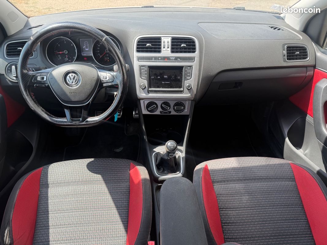 Volkswagen polo cross 1.4 tdi 90ch bluemotion technology apple carplay (image 3)