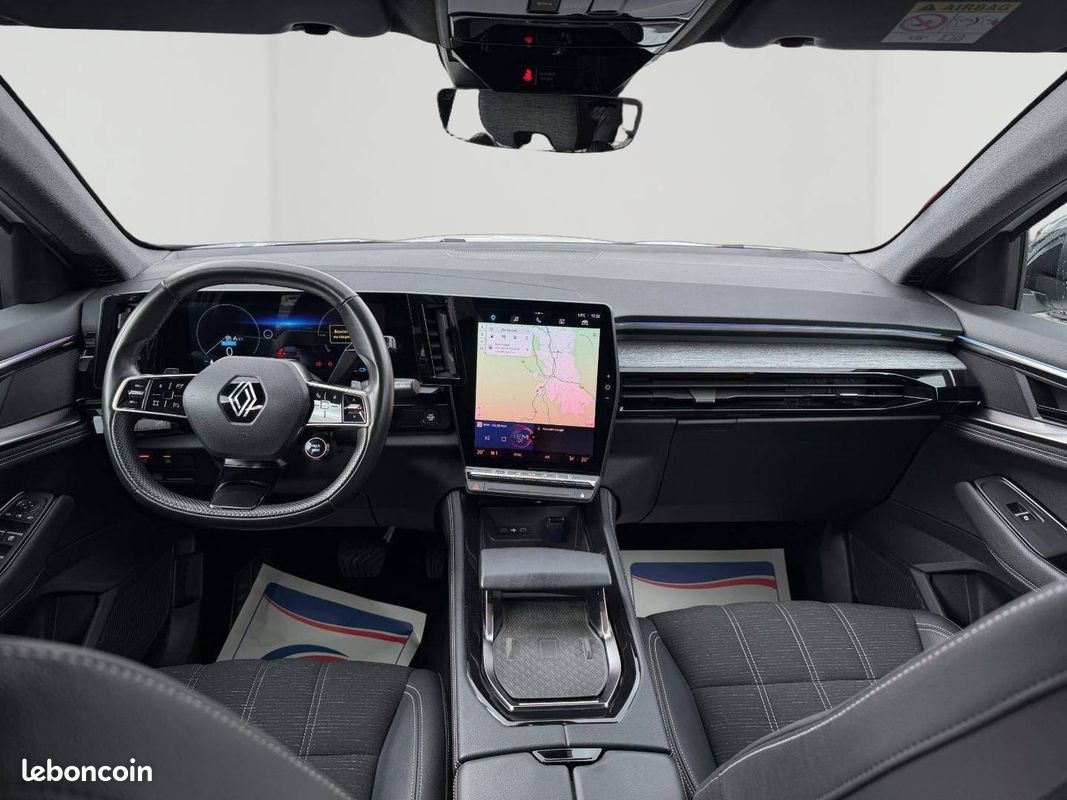 RENAULT Austral E-Tech hybrid 200 Techno (image 14)