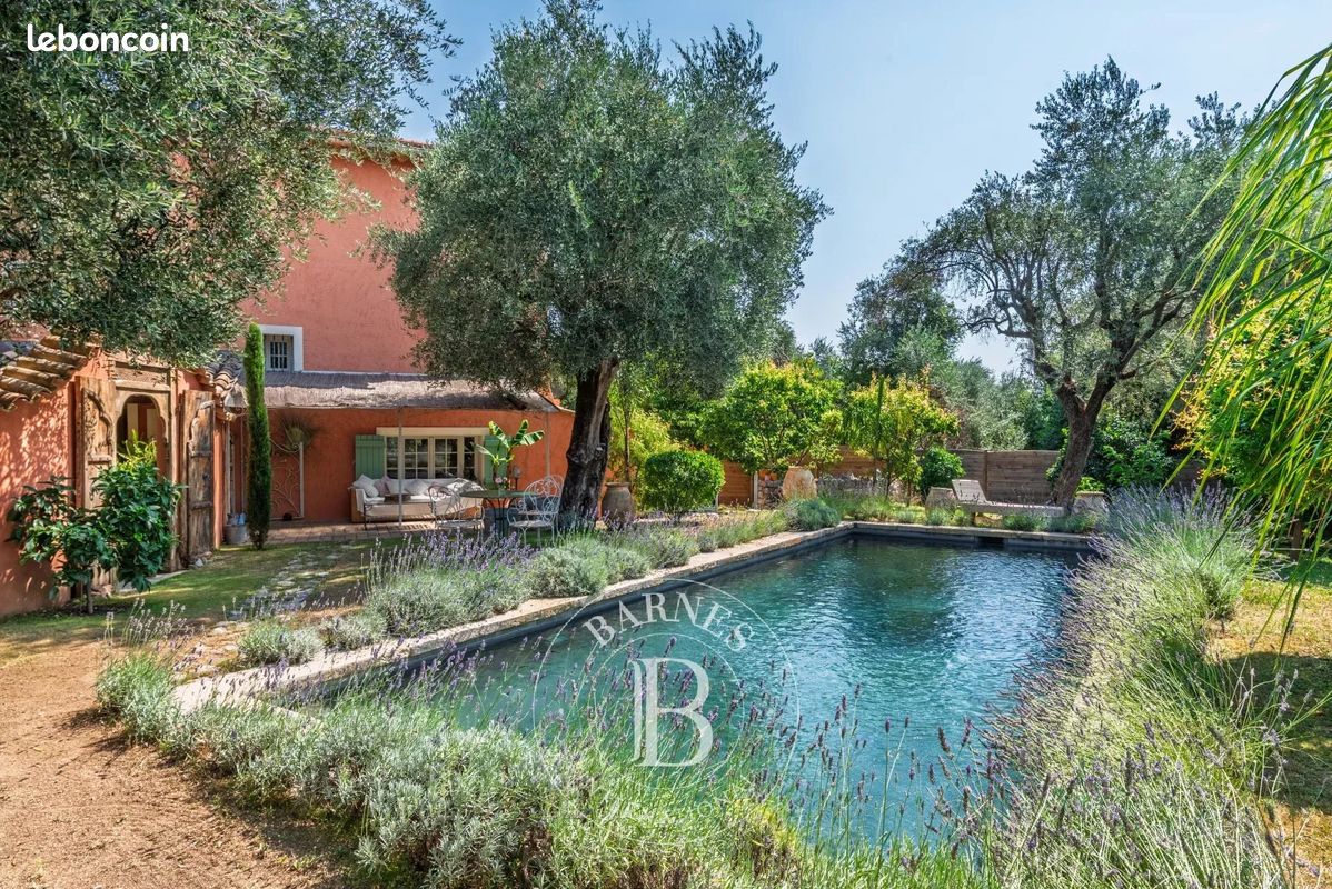 Maison 4 pièces 152 m² · à Grasse · 152 m² · 1 100 000 €