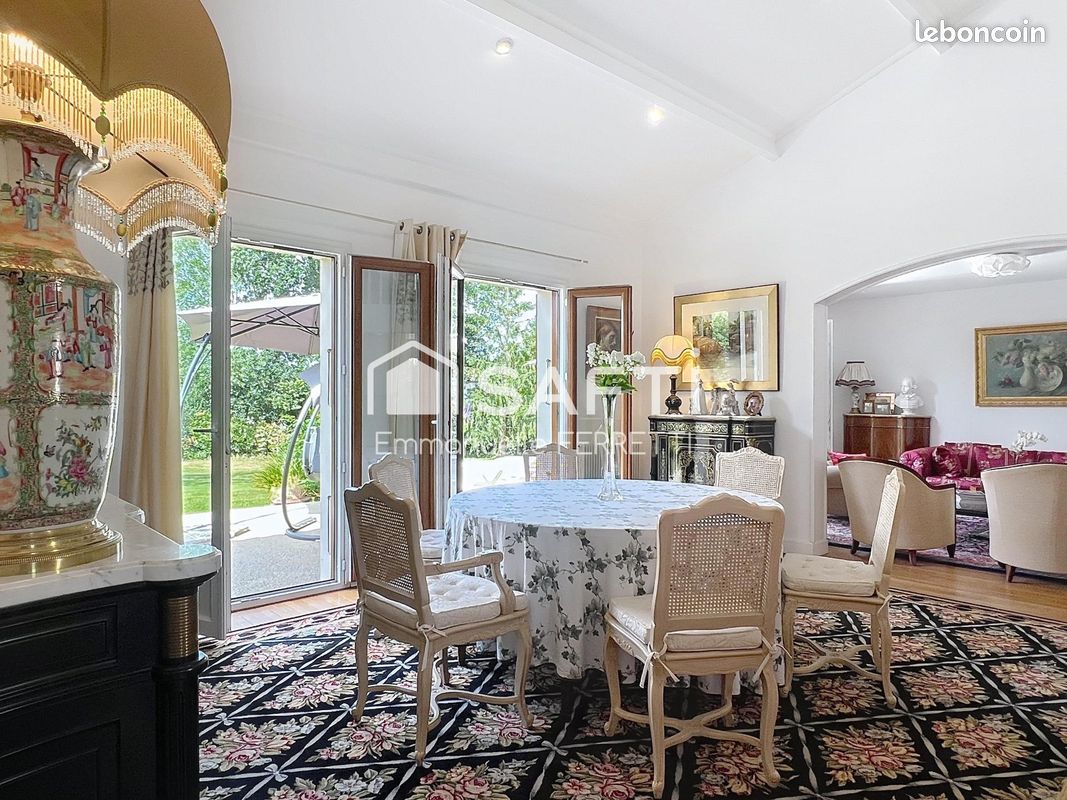 Maison 8 pièces 291 m² · à Moutiers-les-Mauxfaits · 291 m² · 699 800 €