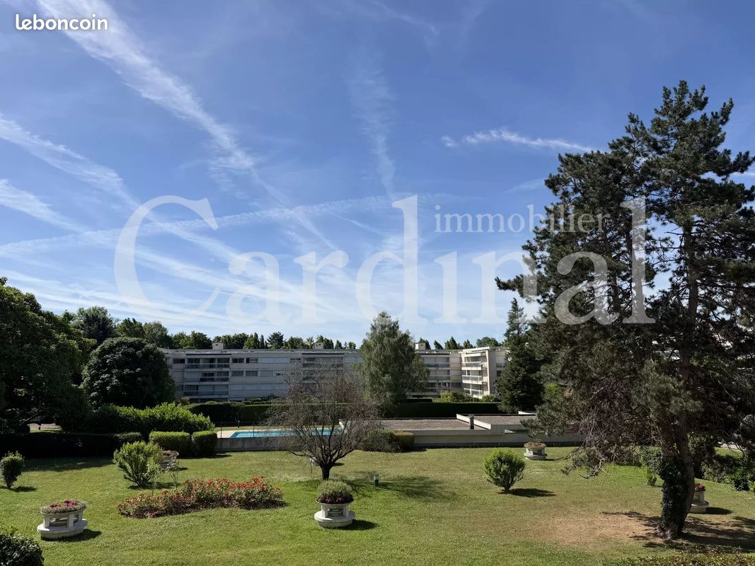 Appartement 7 pièces 126 m² · à Bailly · 126 m² · 500 000 €
