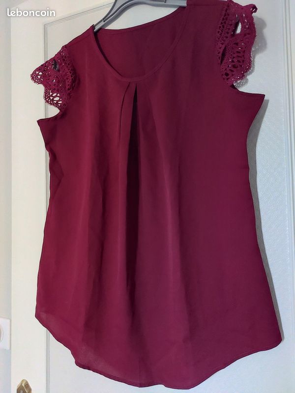 Haut Tunique Femme Taille 14 - Neuf Avec Étiquettes - Couleur Cerise - Marque Anonymat