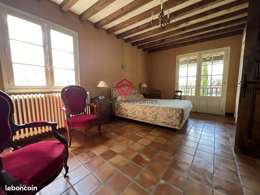 Propriété 7 pièces 228 m² (image 14)