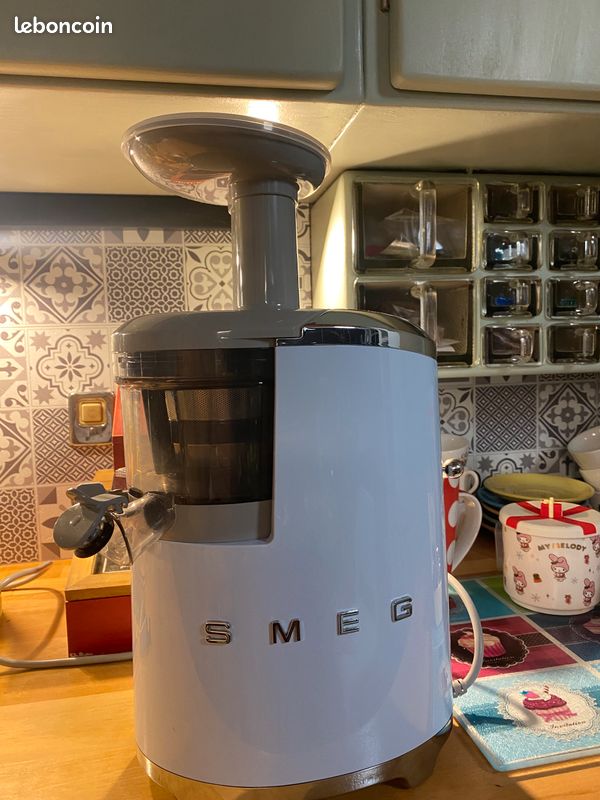 Smeg extracteur de jus neuf (image 2)