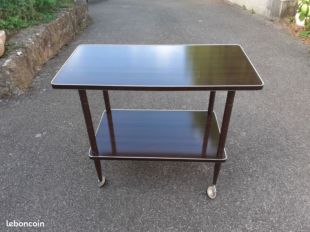 Tables support télévision sur roulettes (image 1)