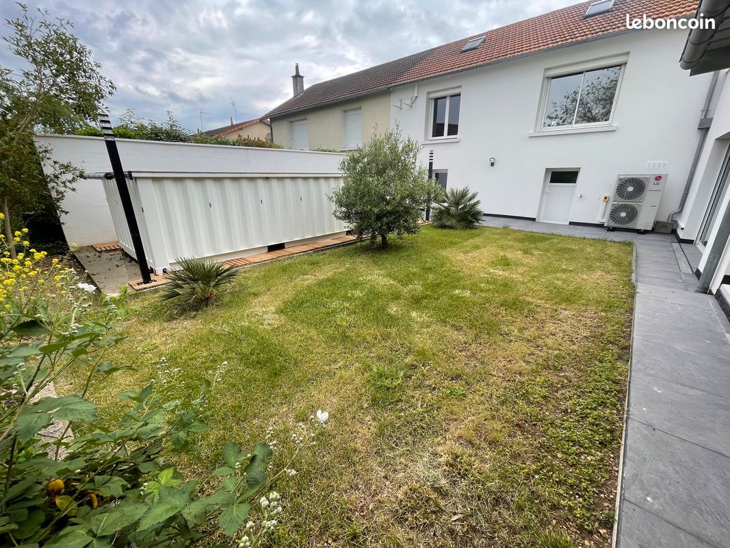 Maison type 4 quartier condorcet / les rocs - Poitiers 86000 (image principale 1)