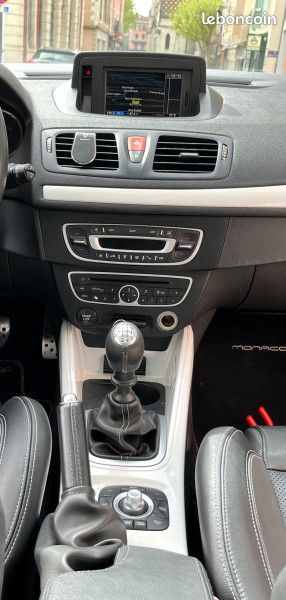 Renault MEGANE III COUPE 2.0T 250CH RS MONACO GP (image 20)