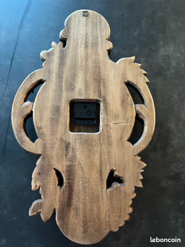 Montre murale en bois fait par artisan Lucien Raugel (image 3)