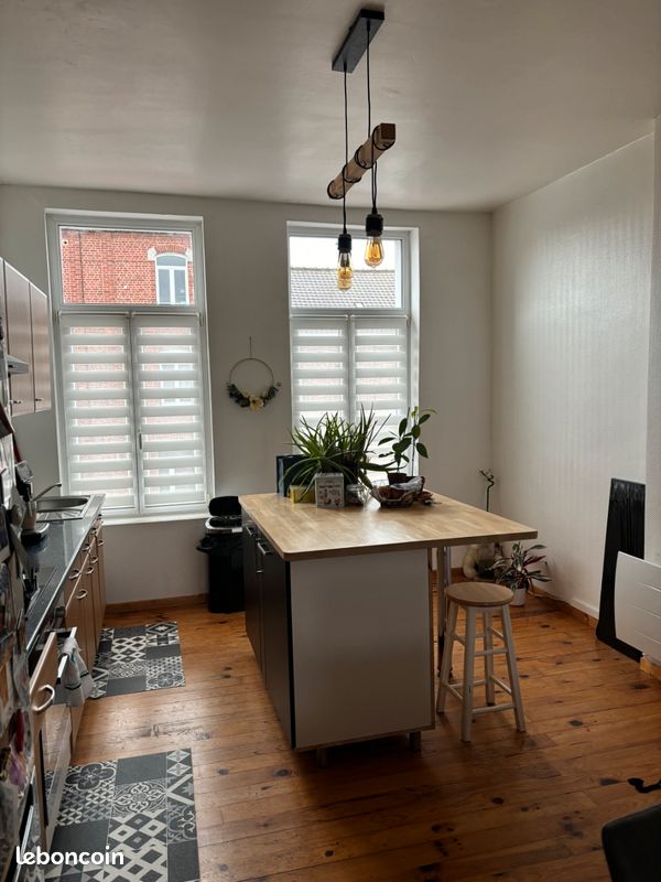 Appartement 3 pièces 80 m² · à Mortagne-du-Nord · 80 m² · 700 €/mois