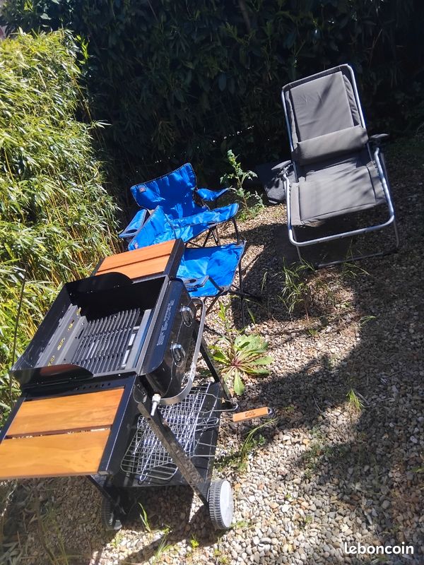 À vendre barbecue à gaz, marque Beaux Jours 180 (image 1)