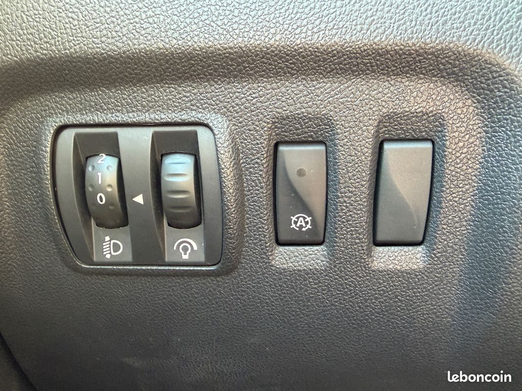 RENAULT CAPTUR 1.5 DCI 110CH INTENS ENTRETIEN À JOUr (image 30)
