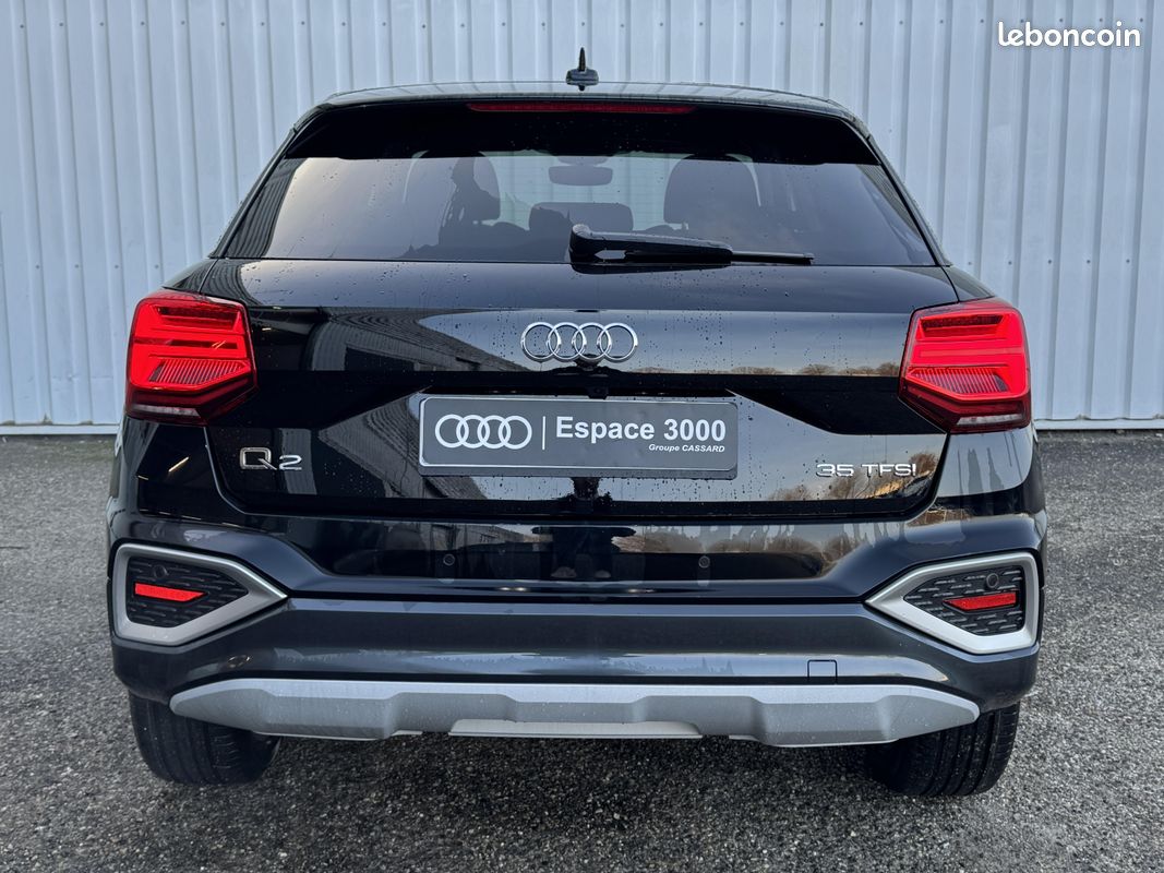 AUDI Q2 35 TFSI 150 S tronic 7 Design (image 4)