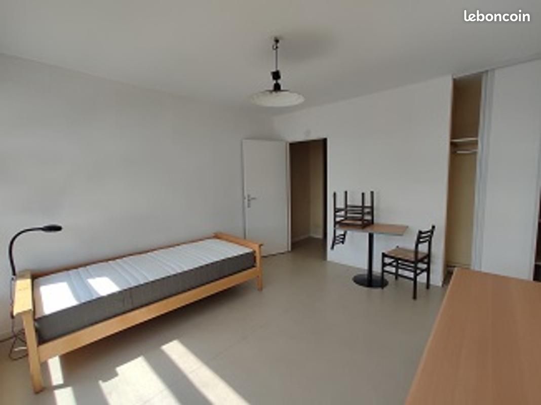 Appartement 1 pièce 22 m² · à Lille · 22 m² · 609 €