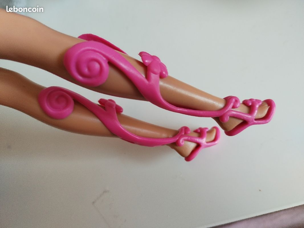 Lot de 3 paires de chaussures pour barbie (image 9)