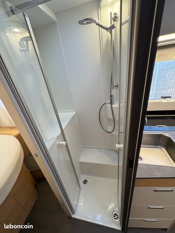 Adria matrix axess 650 dc (image 8)