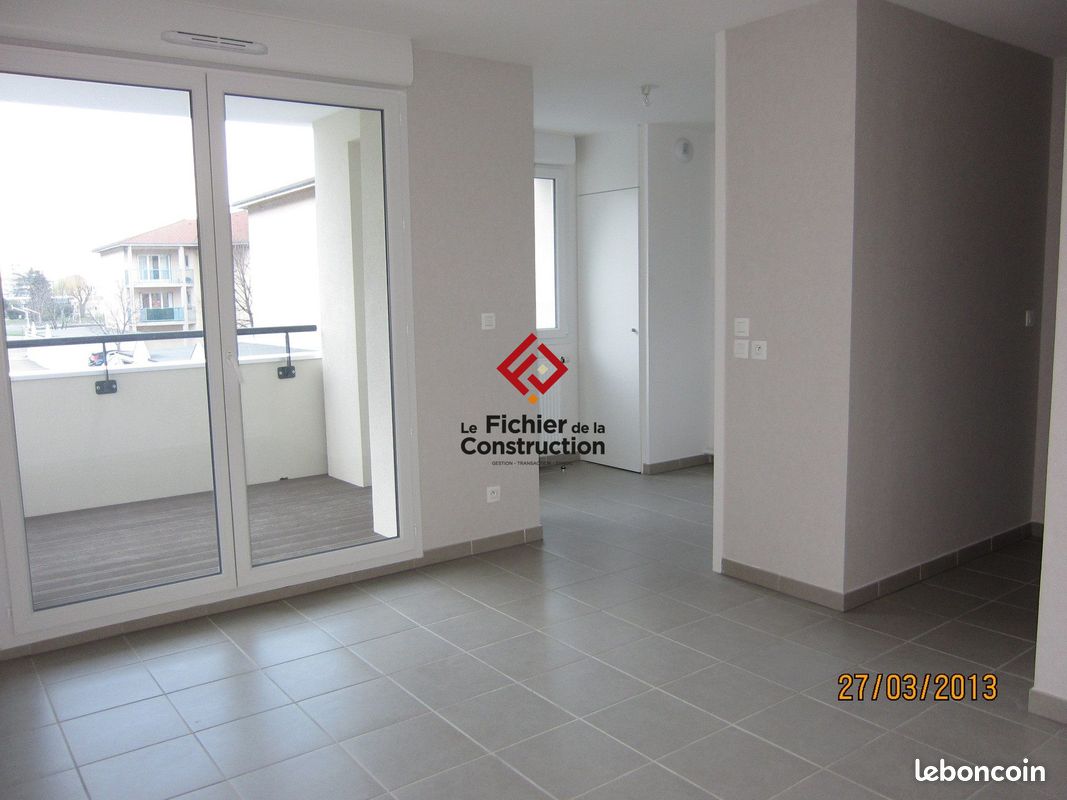 Appartement 2 pièces 43 m² · à Fontaine · 43 m² · 599 €/mois