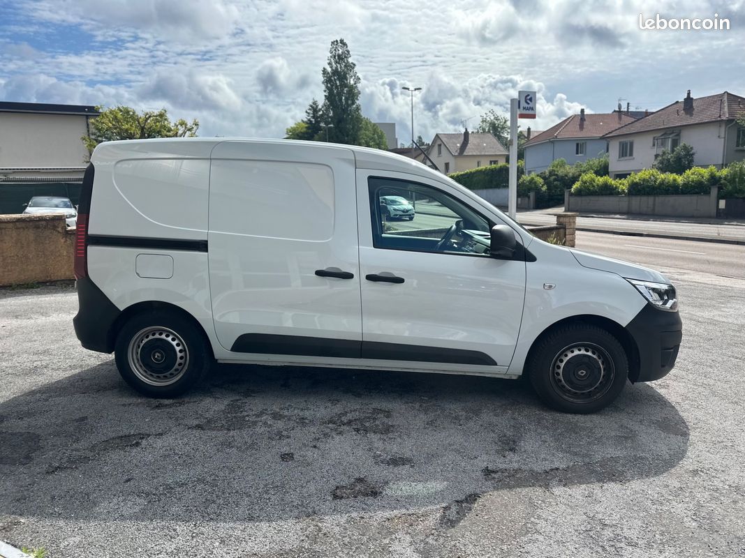 RENAULT KANGOO EXPRESS 1.5 BLUEDCI 95CH CONFORt (image 15)