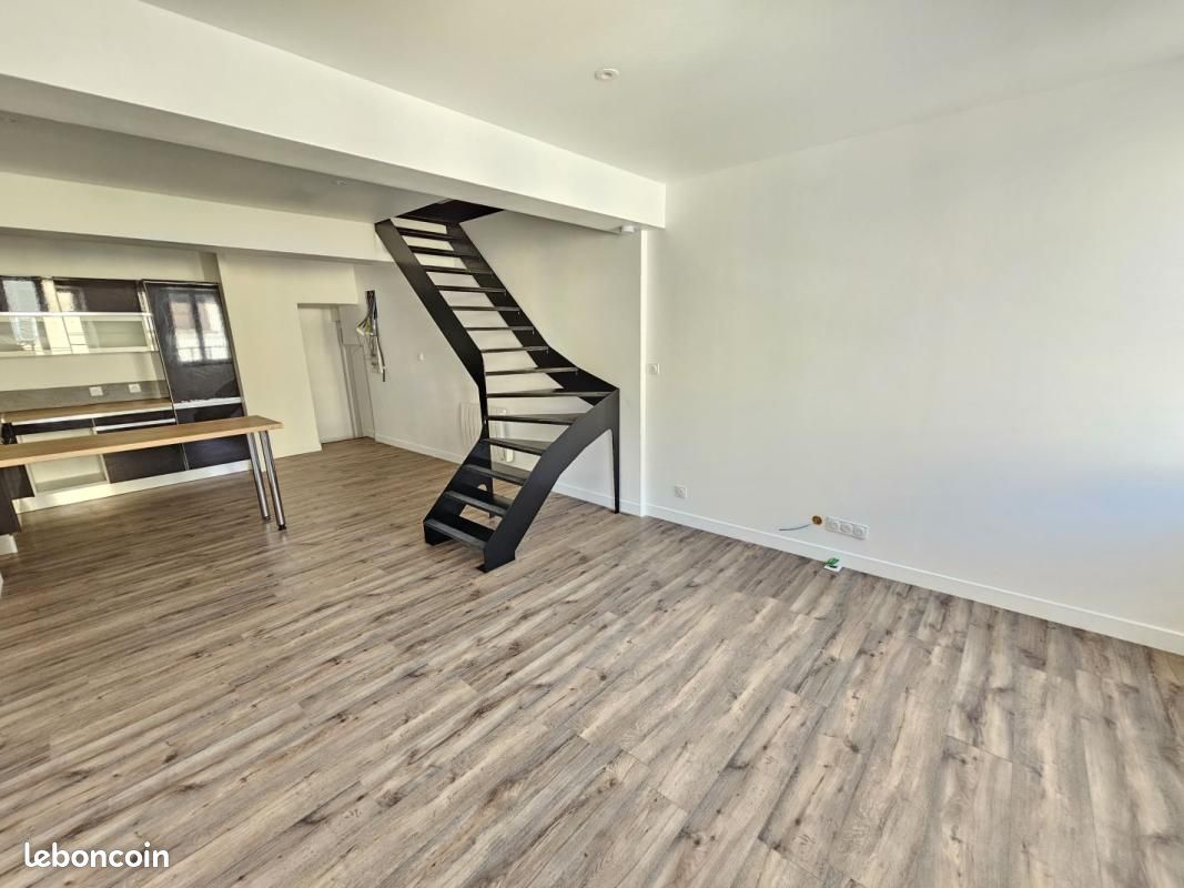 Appartement 2 pièces 62 m² · à Pont-de-Vaux · 62 m² · 680 €/mois