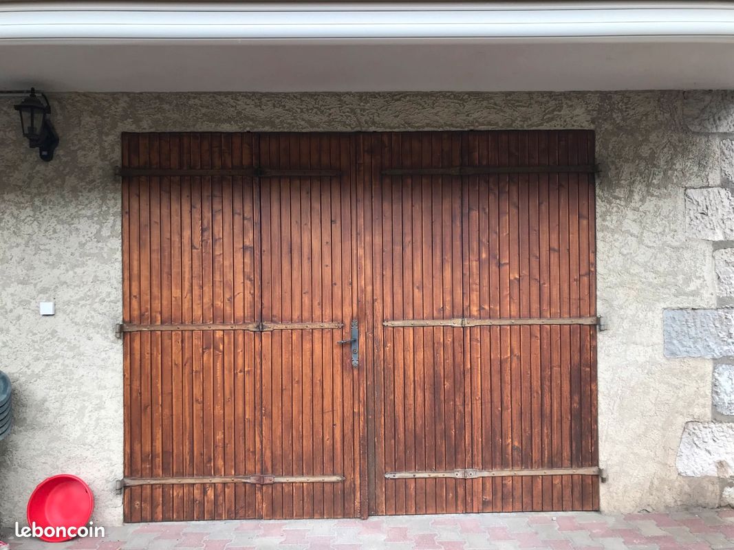 Porte de garage basculante à rainures fougères haute - Porte basculante  standard