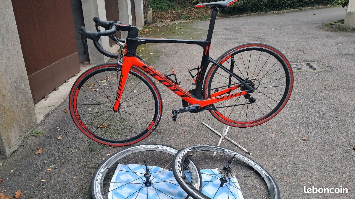 Velo de course (image 1)