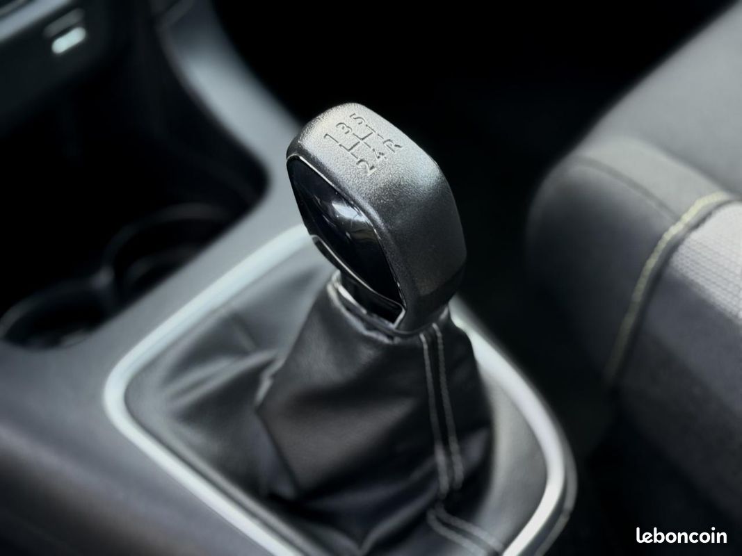 CITROEN C3 1.5 BlueHDi 100 S&S Shine Business (image 19)