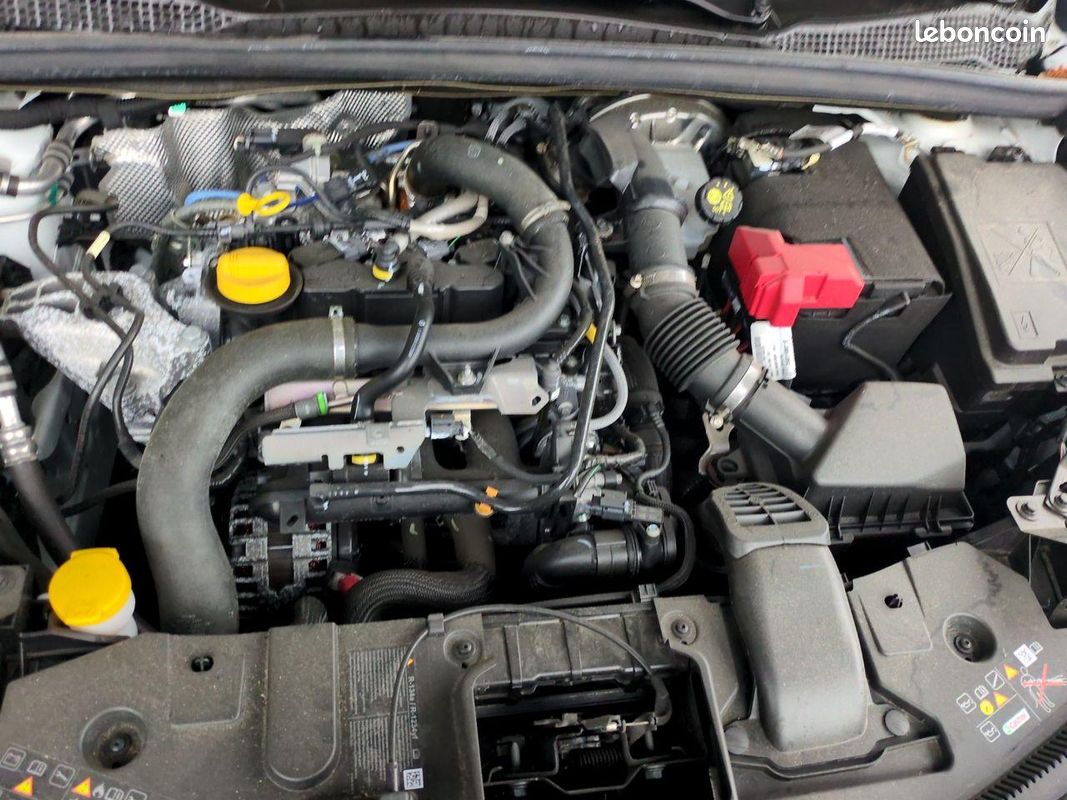 RENAULT CAPTUR 1.0 TCe - 90 II Techno PHASE 1 (image 12)