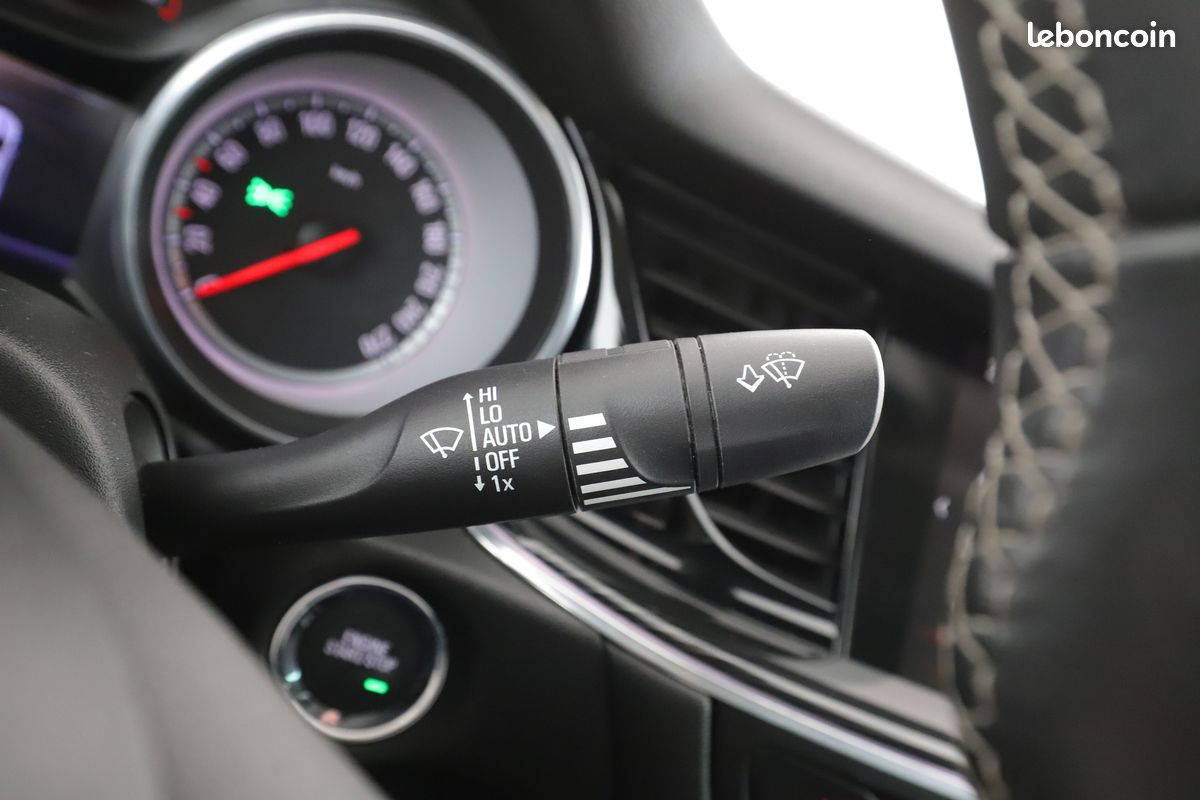 Opel Insignia Grand Sport 1.6 Diesel Innovation 136 ch (image 21)