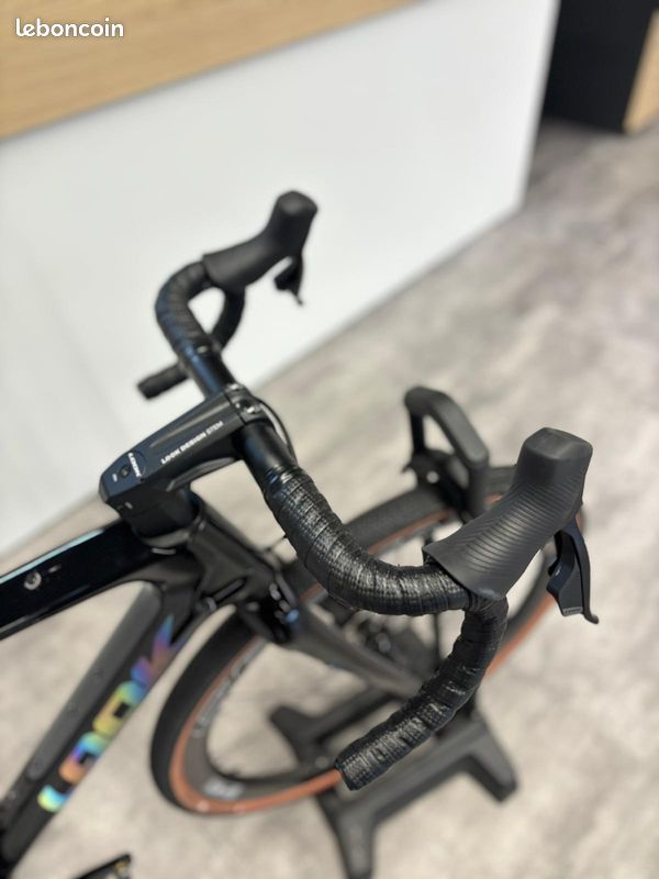 Vélo reconditionné LOOK 765 GRAVEL RS RIVAL CHROMATIC PETROL Taille S (image 3)