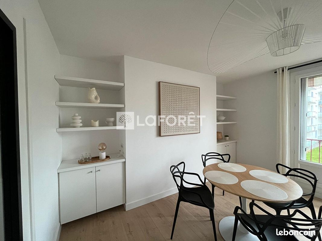 Appartement 5 pièces 91 m² · à Rennes · 91 m² · 500 €