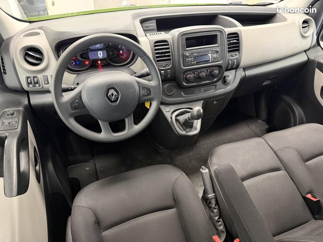 Renault Trafic 4p Combi Zen L1 Energy dCi 125 9 places / À PARTIR DE 302,05 (image 23)
