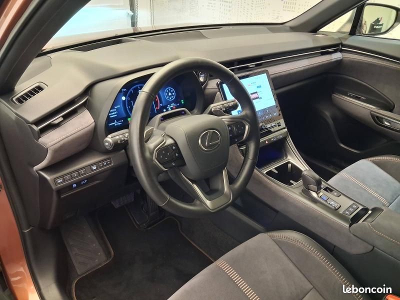 Lexus LBX 1.5 136ch Cool 2WD (image 28)
