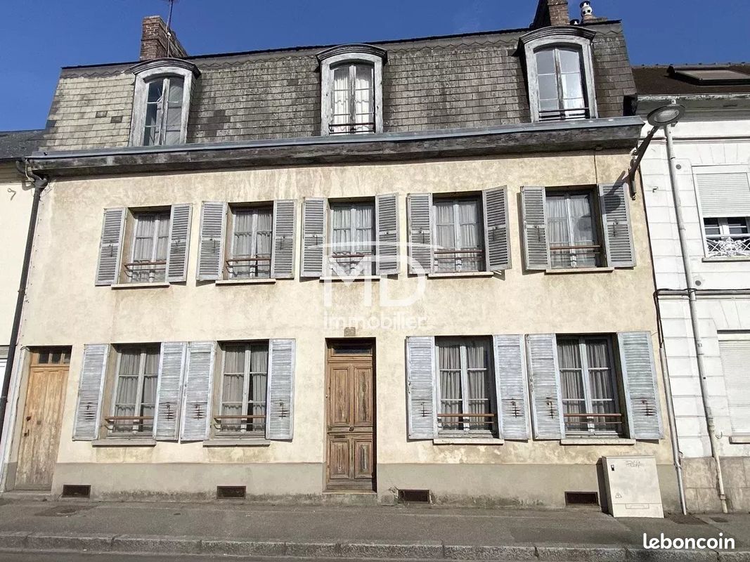 Maison 8 pièces 187 m² · à Évreux · 187 m² · 220 000 €