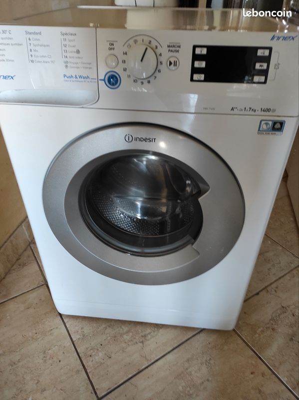 LAVE LINGE INDESIT HUBLOT FRONTAL PUSH & WASH 7 Kg (image 1)