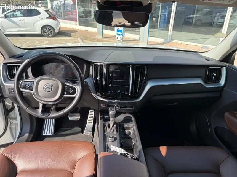 Volvo XC60 D4 AWD 190ch Momentum Geartronic (image 16)