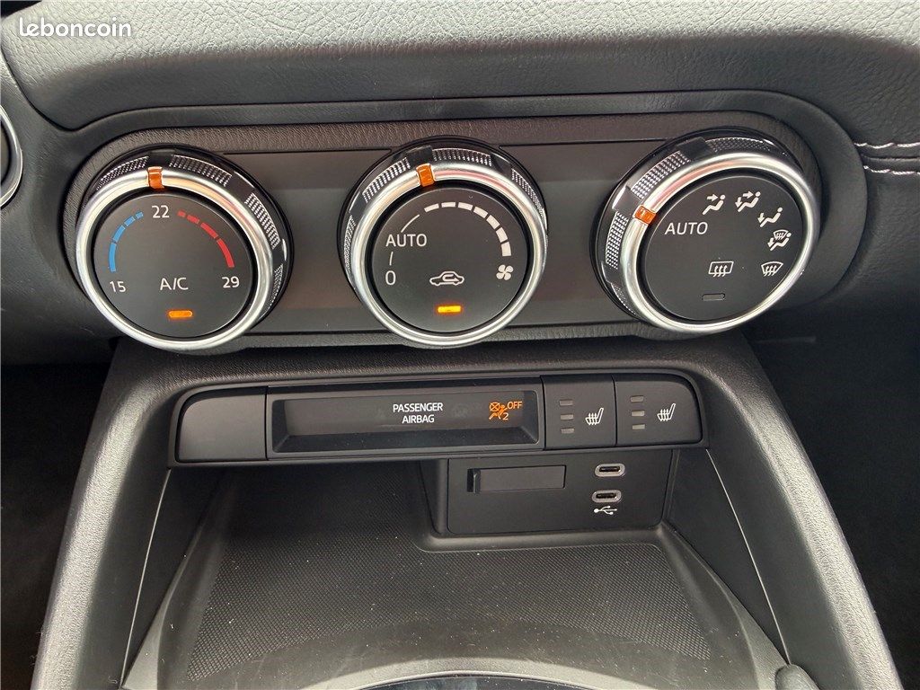 Mazda MX-5 ROADSTER 2024 1.5L SKYACTIV-G 132 CH Exclusive-Line (image 12)